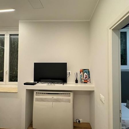 Studio Deluxe Brera Apartment Milan Bagian luar foto