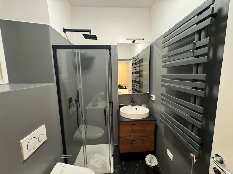 Studio Deluxe Brera Apartment Milan Bagian luar foto