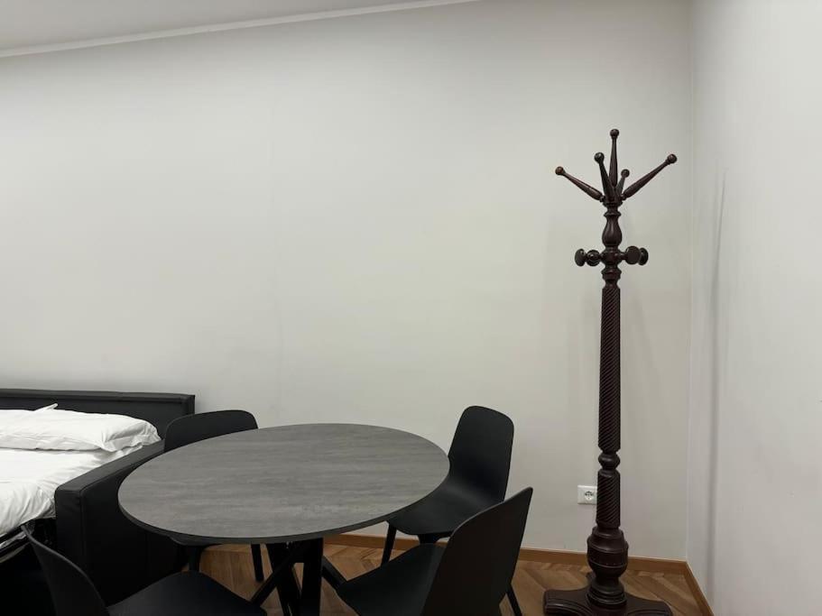 Studio Deluxe Brera Apartment Milan Bagian luar foto