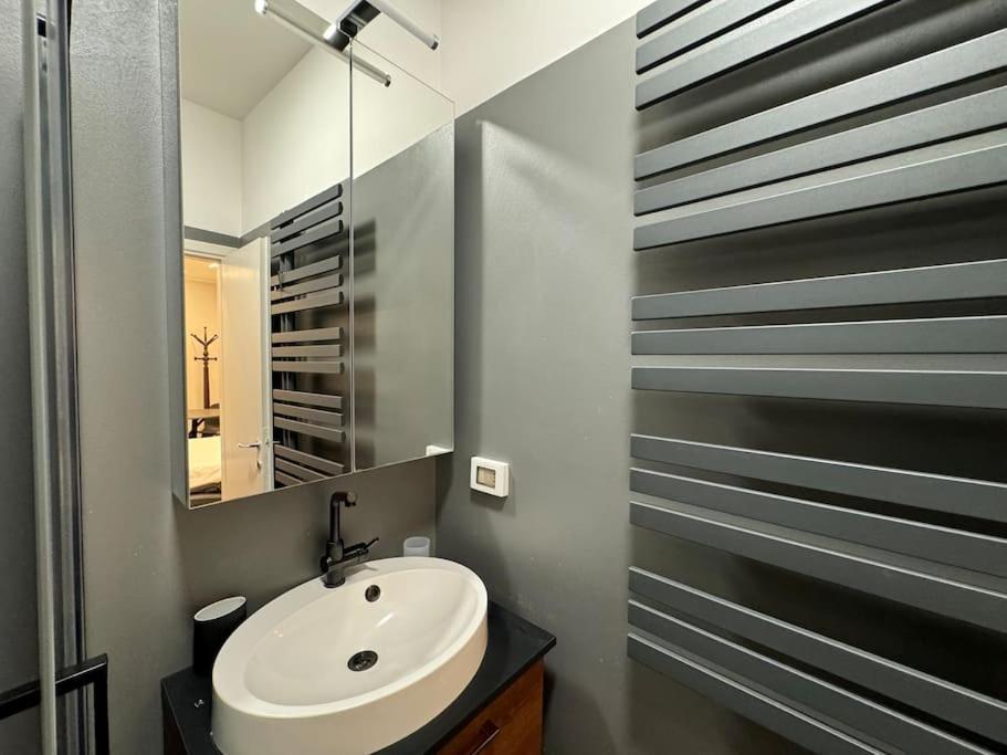 Studio Deluxe Brera Apartment Milan Bagian luar foto
